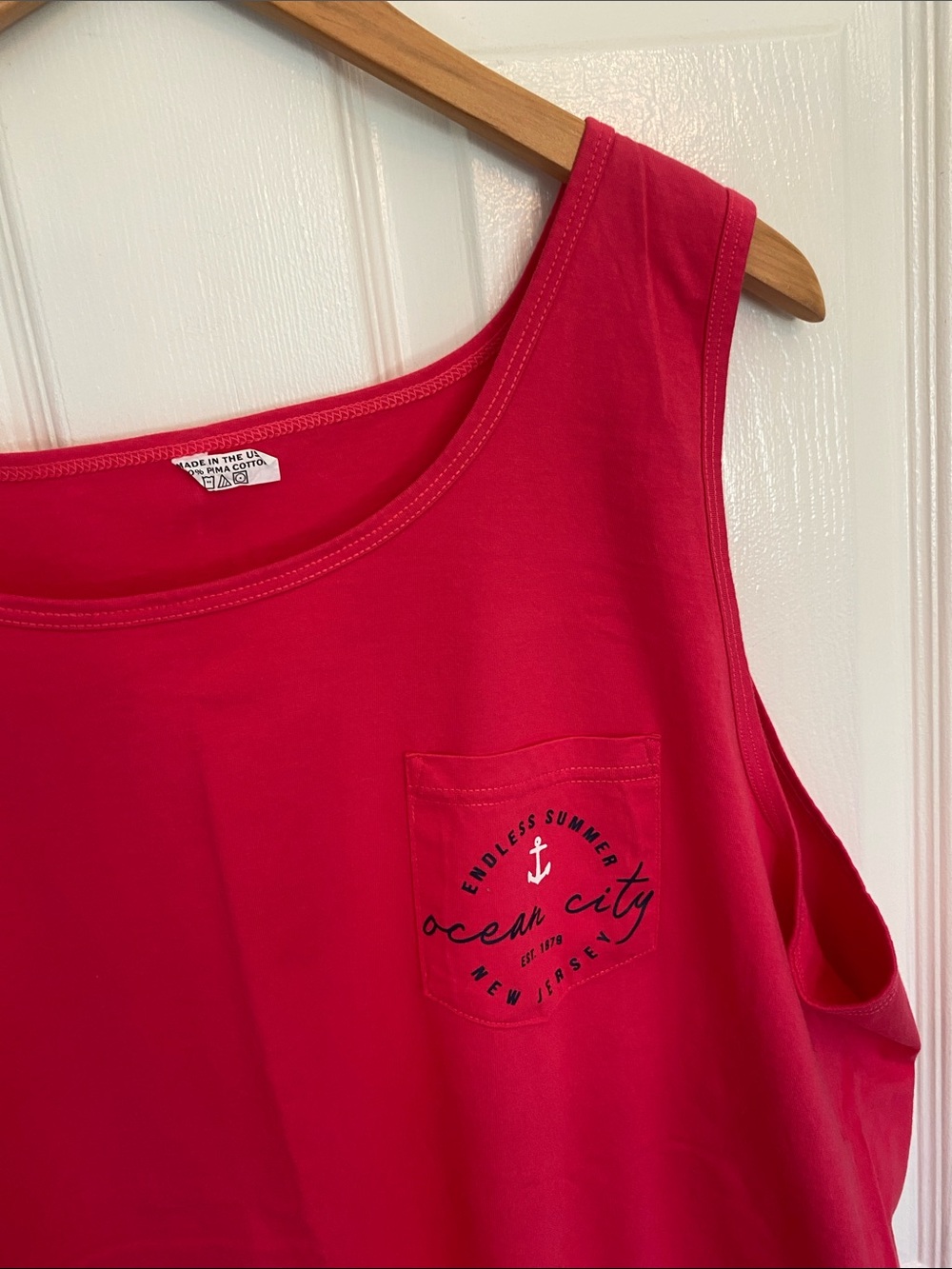 Indigo Bright Pink Women's Tank Top with Pocket Anchor Graphic Ocean City NJ
